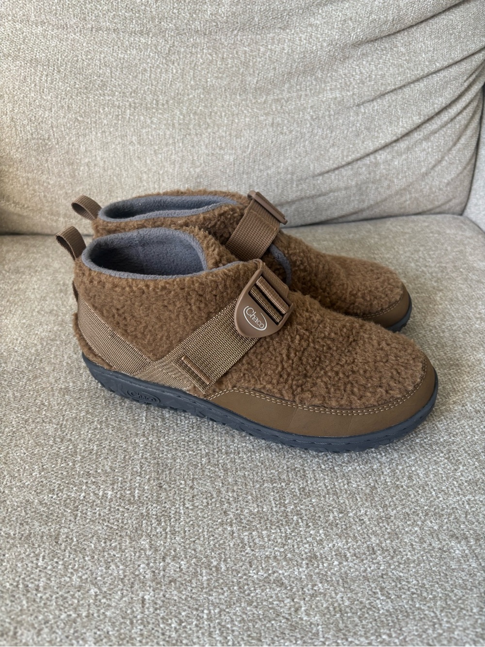 Chaco Women’s Fluff Ankle Boot Size 7 (EUR 38)